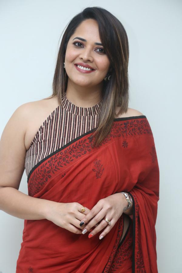 anasuya-stills-6.jpg