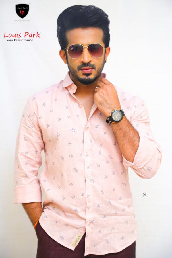 Anchor Ravi, Rakesh Louis in Park Ad