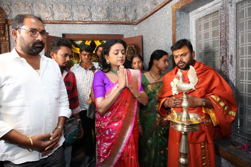 Anchor Suma Inauguration Kancheepuram Haripriya Silks