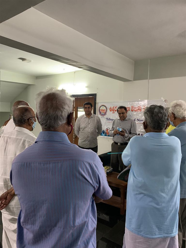 anjaiah-chaudary-lavu-meeting-with-nri-parents-3.jpg