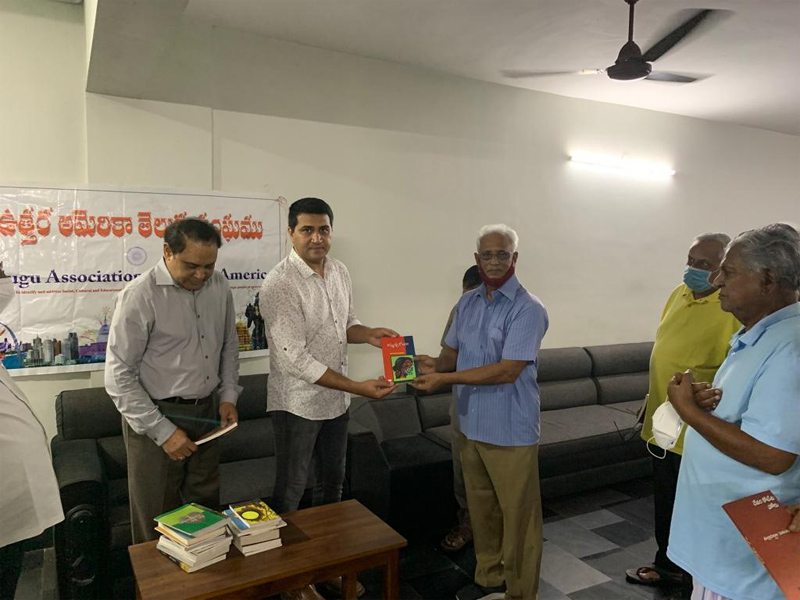 anjaiah-chaudary-lavu-meeting-with-nri-parents-5.jpg