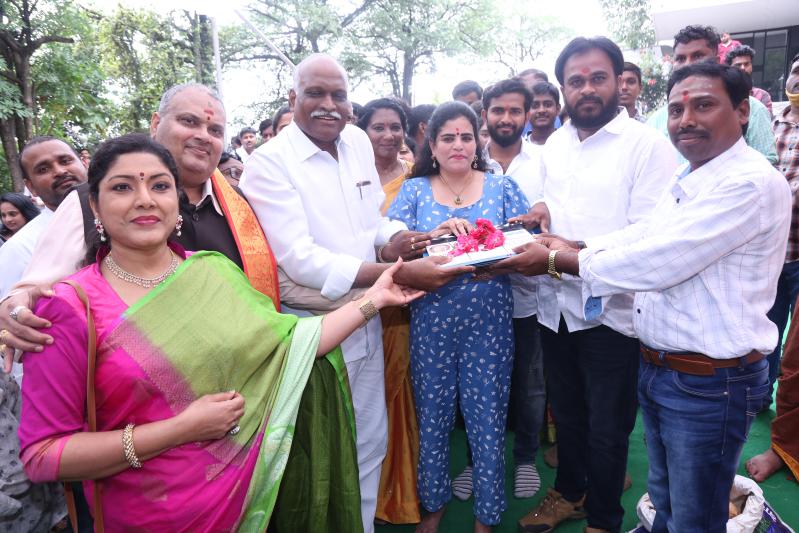 anthena-inkem-kavali-movie-opening-1.jpg