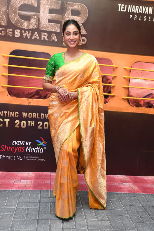anukrithi-stills-2.jpg