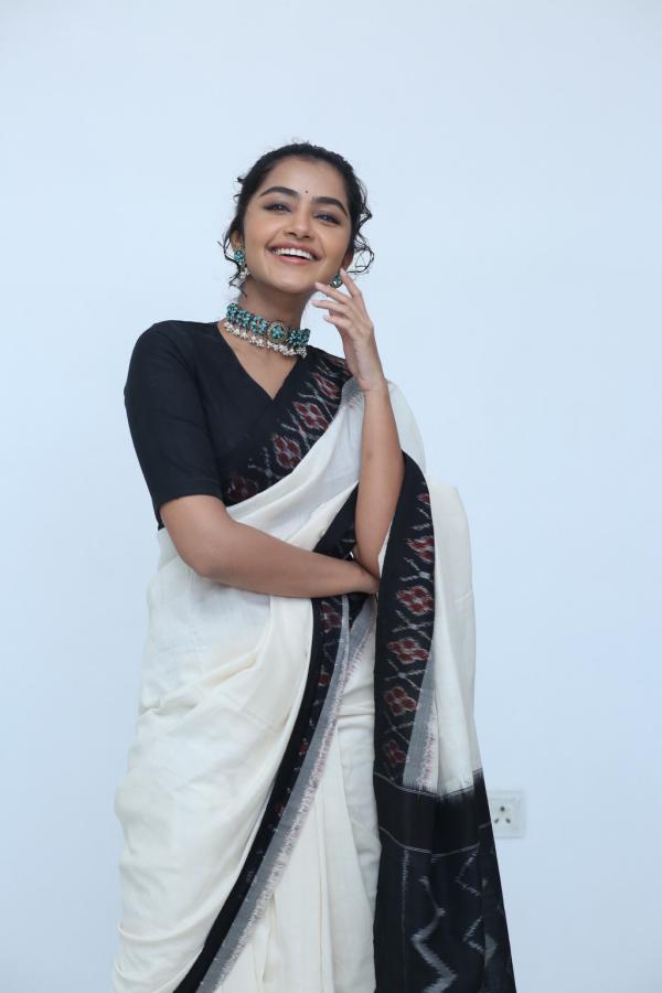 anupama-parameswaran-new-stills-14.jpg