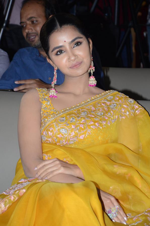 anupama-parameswaran-stills-3-5.jpg