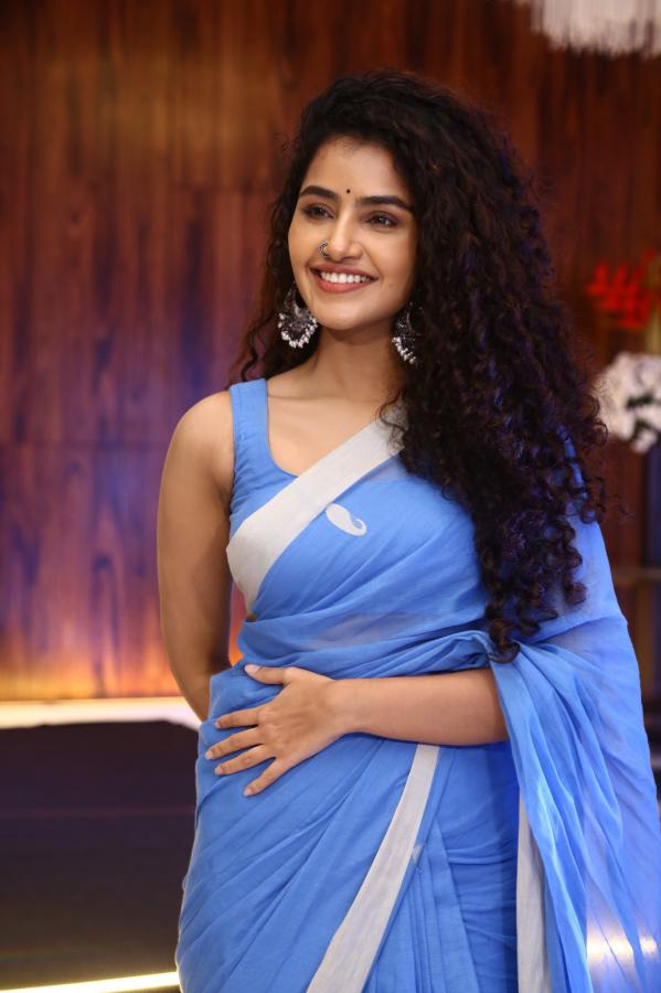 anupama-parameswaran-stills-4-12.jpg