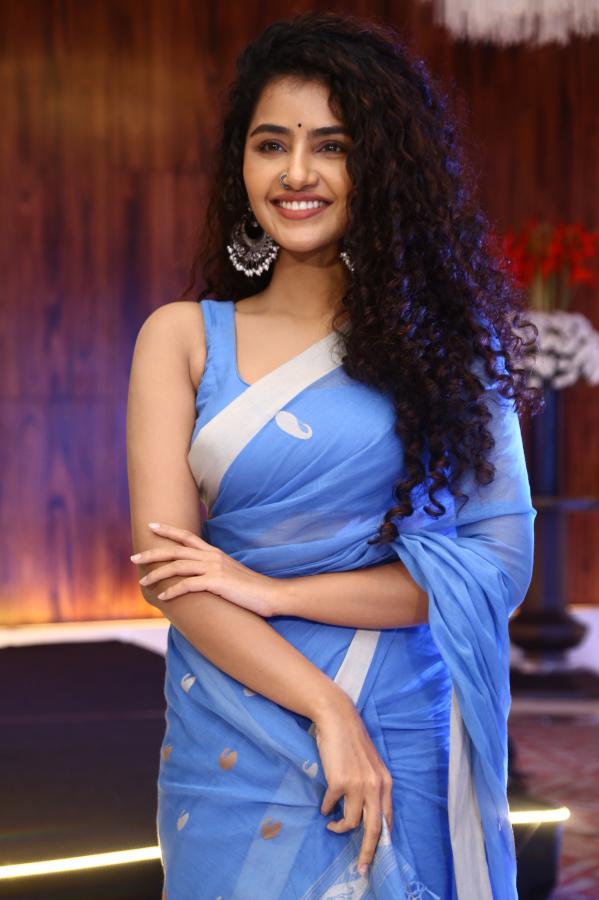 anupama-parameswaran-stills-4-13.jpg