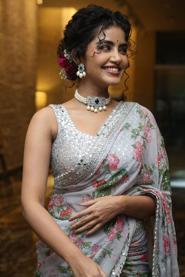 anupama-parameswaran-stills-8-2.jpg