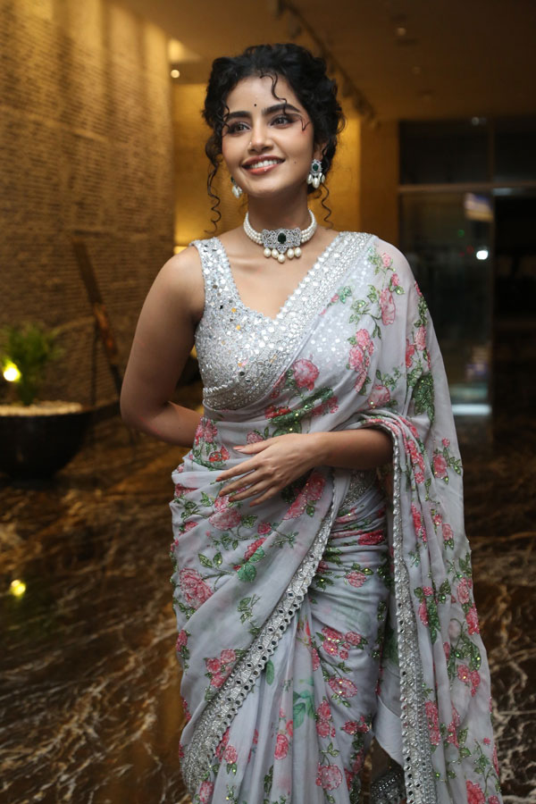 anupama-parameswaran-stills-8-3.jpg