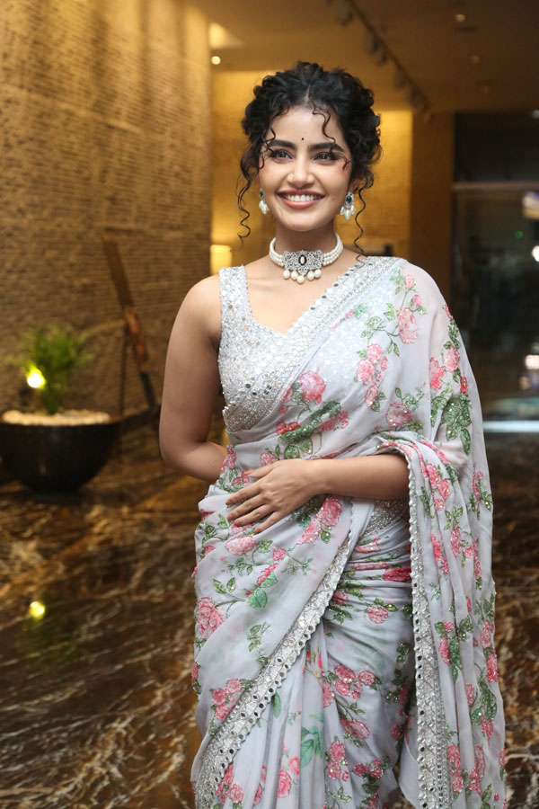 anupama-parameswaran-stills-8-4.jpg