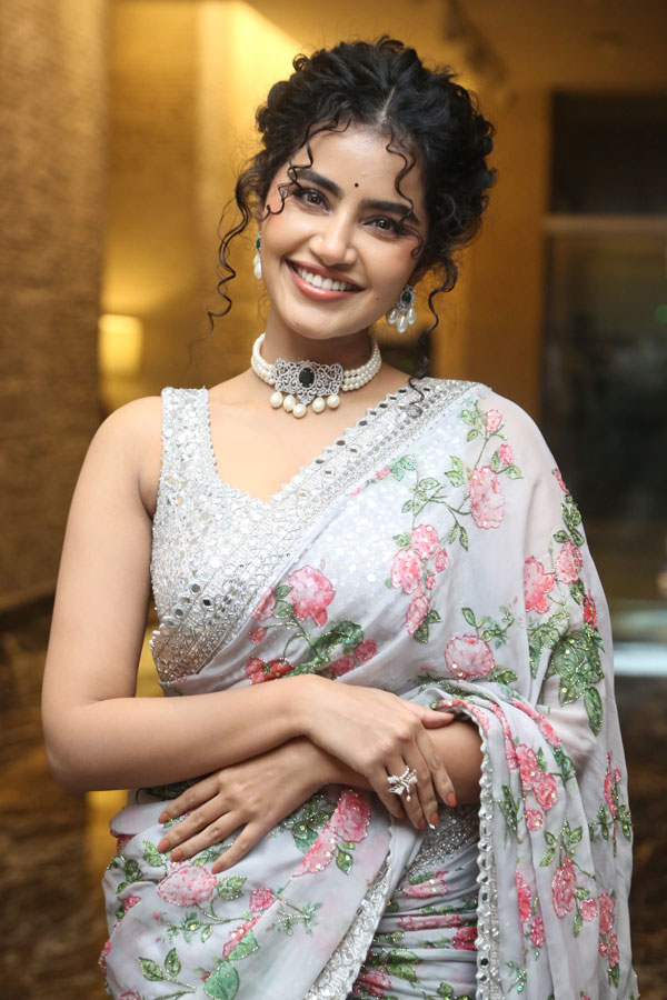 anupama-parameswaran-stills-8-6.jpg