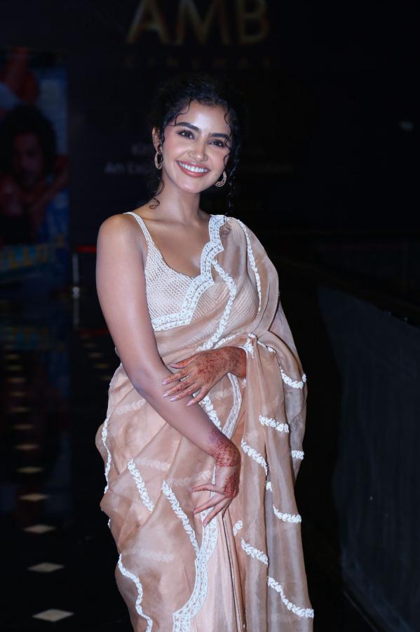 anupama-parameswaran-stills-9-13.jpg