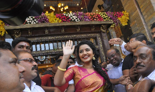 anupama2.jpg
