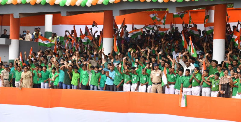 ap-cm-ys-jagan-flag-hoisting-in-vijayawada-15.jpg