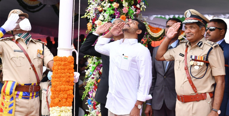 ap-cm-ys-jagan-flag-hoisting-in-vijayawada-19.jpg