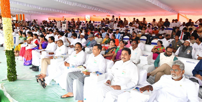 ap-cm-ys-jagan-flag-hoisting-in-vijayawada-3.jpg