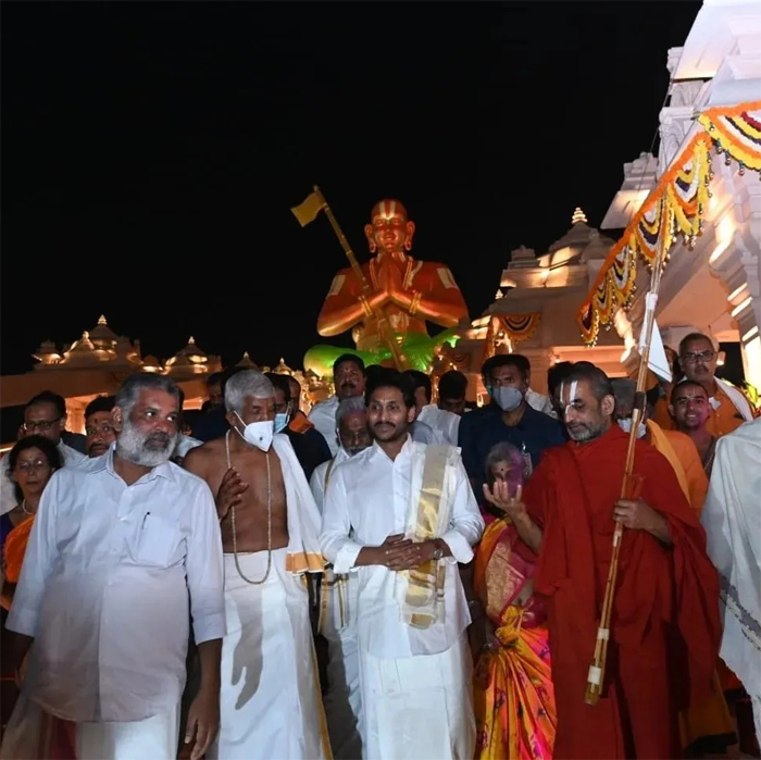 ap-cm-ys-jagan-visits-muchintal-12.jpg