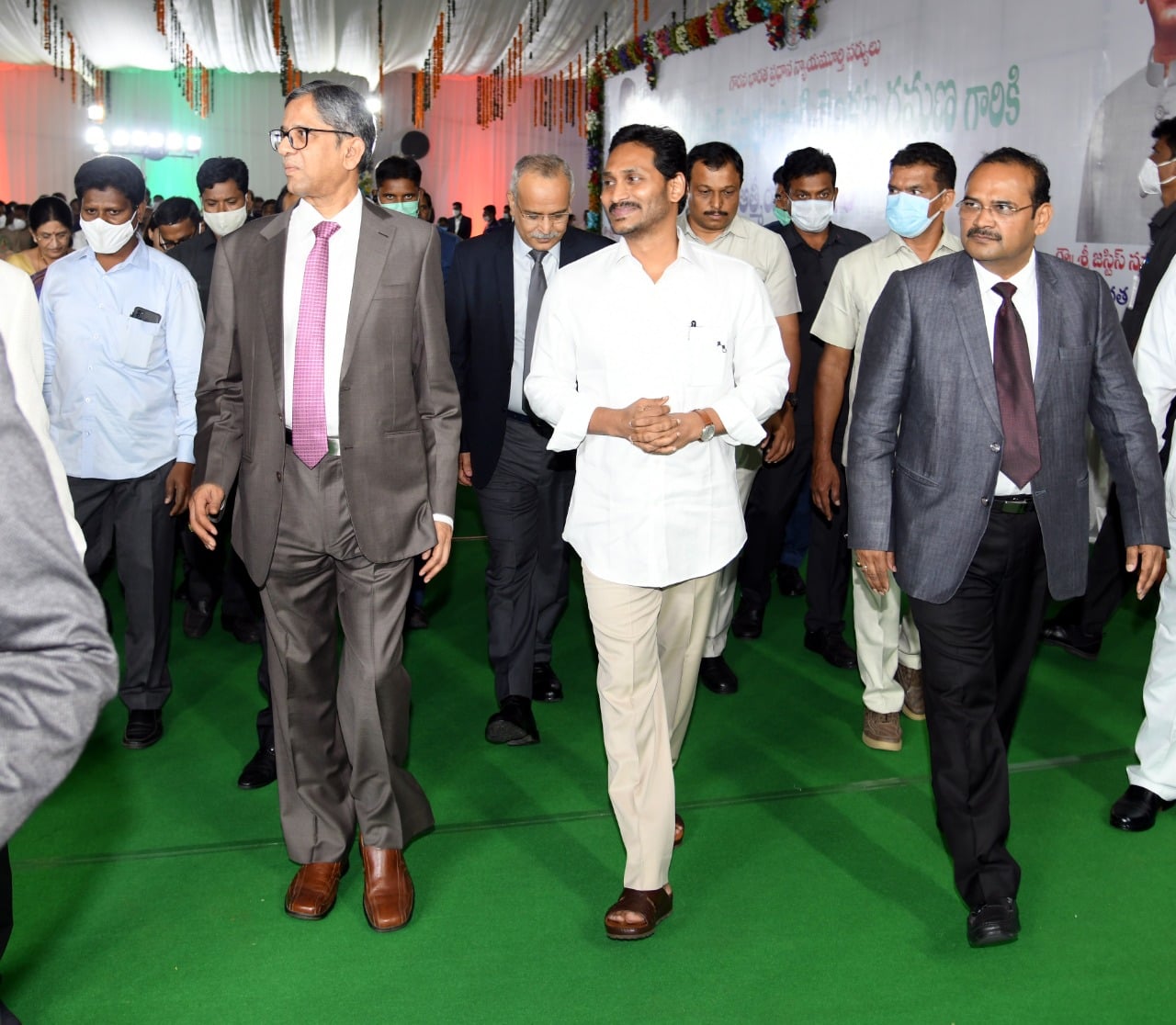 ap-govt-hosts-a-tea-party-to-cji-nv-ramana-17.jpg