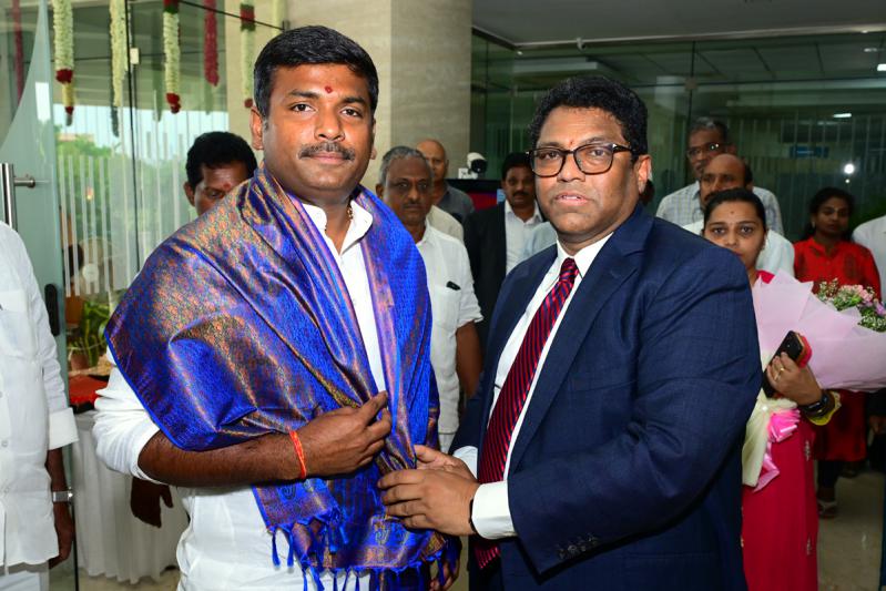 ap-industries-minister-visits-sri-city-1.jpg