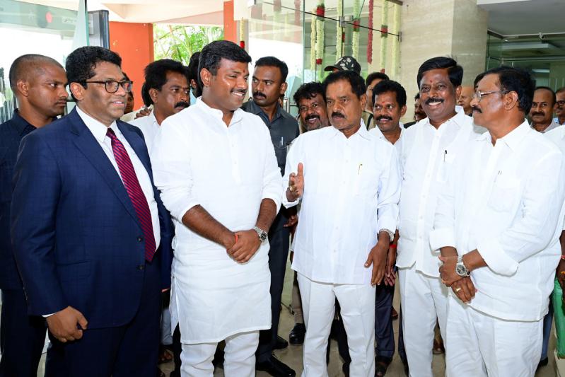 ap-industries-minister-visits-sri-city-2.jpg