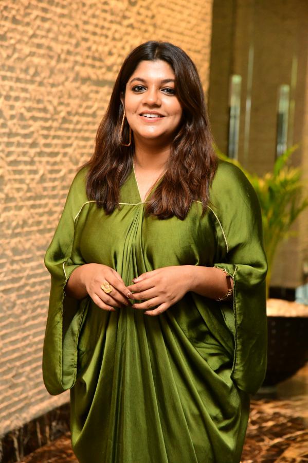 aparna-balamurugan-stills-5.jpg