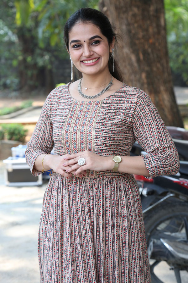 aparna-janardhan-stills-10.jpg