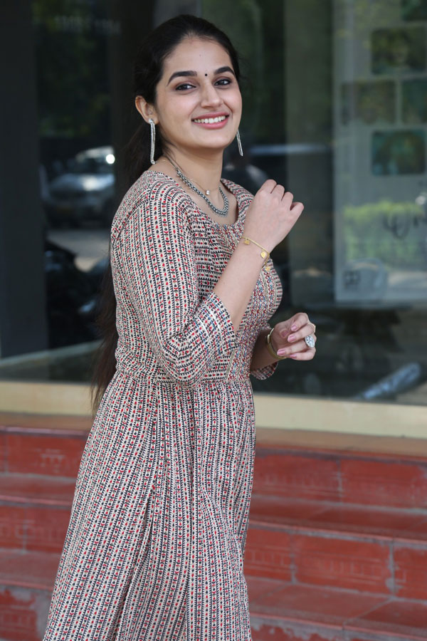 aparna-janardhan-stills-13.jpg