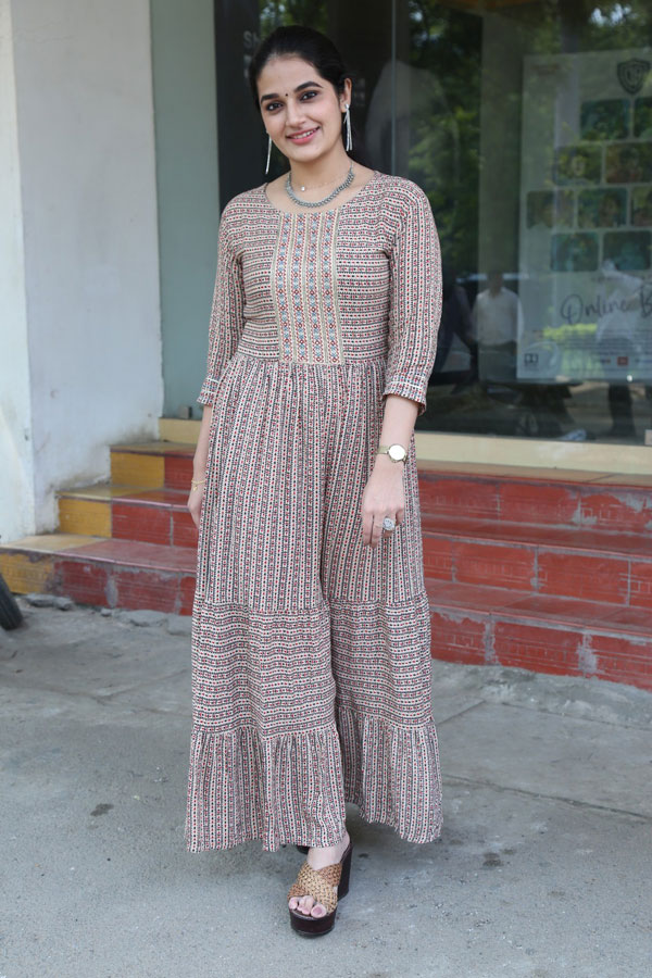 aparna-janardhan-stills-15.jpg