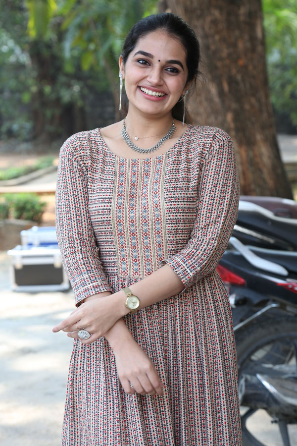 aparna-janardhan-stills-9.jpg