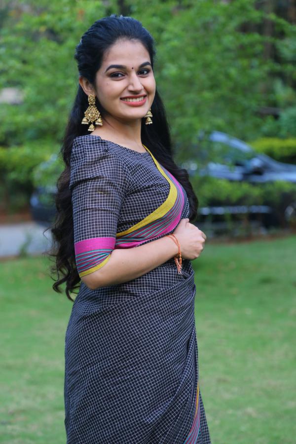 aparna-janardhanan-stills-10.jpg