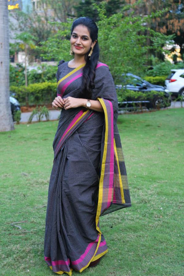 aparna-janardhanan-stills-14.jpg