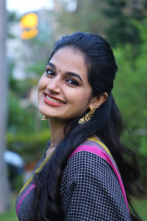 aparna-janardhanan-stills-2.jpg