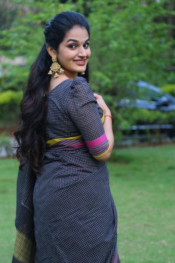 aparna-janardhanan-stills-9.jpg