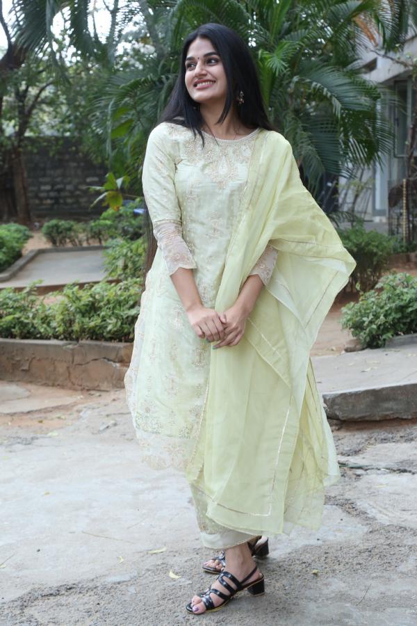 aparna-stills-13.jpg