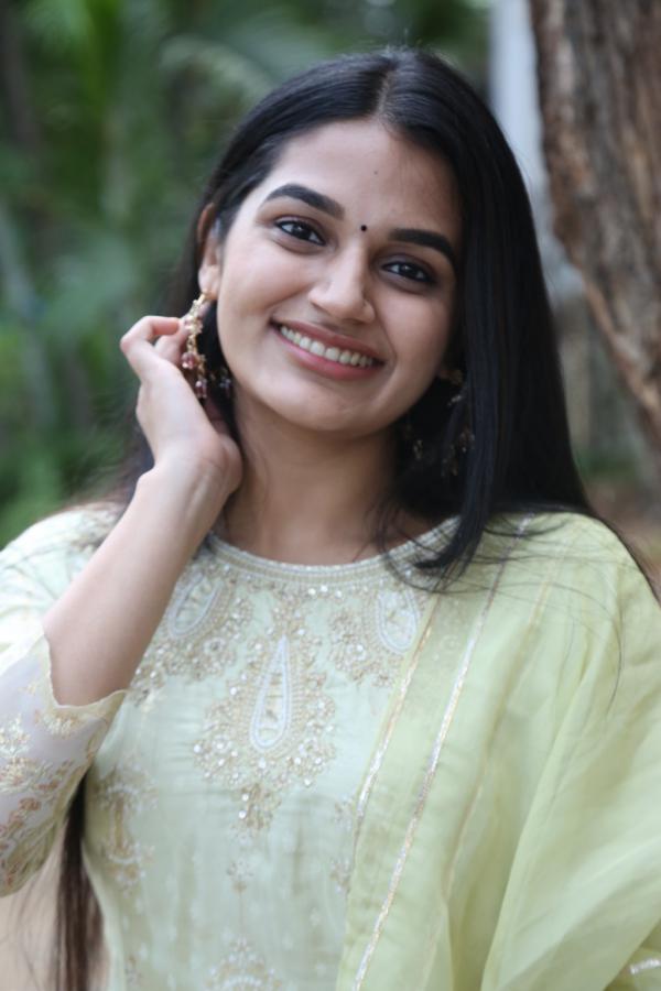 aparna-stills-5.jpg
