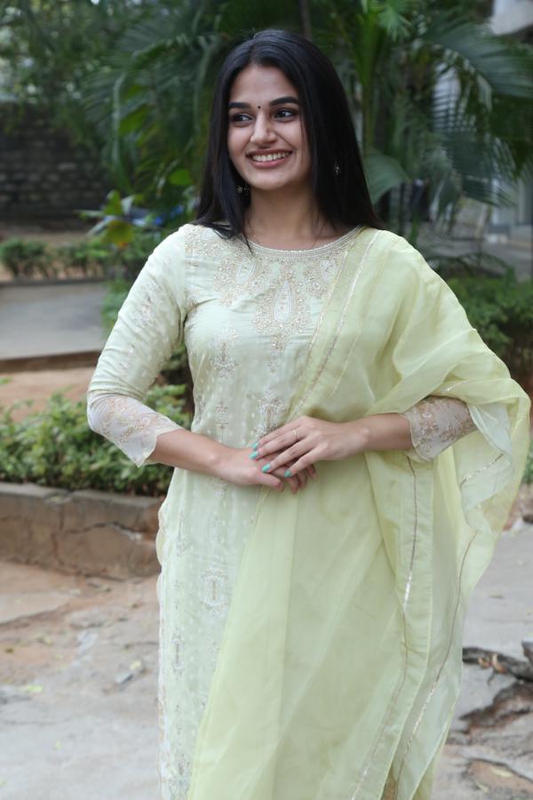aparna-stills-8.jpg