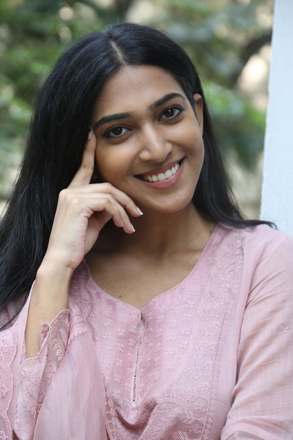 apoorva-rao-stills-2-9.jpg