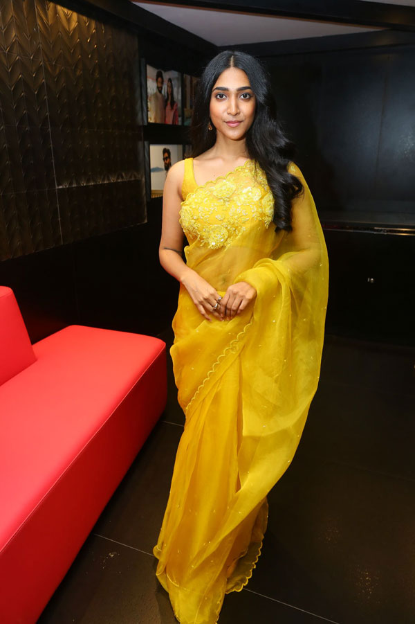 apoorva-rao-stills-2.jpg