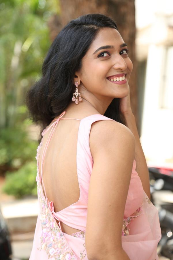 apoorva-stills-8.jpg