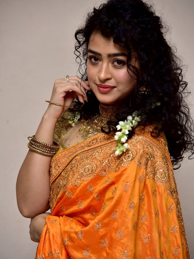 apsara-rani-stills-12.jpg