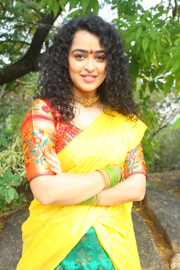 apsara-rani-stills-2-14.jpg
