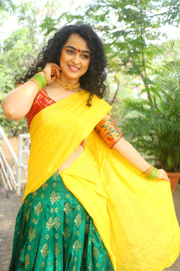 apsara-rani-stills-2-16.jpg