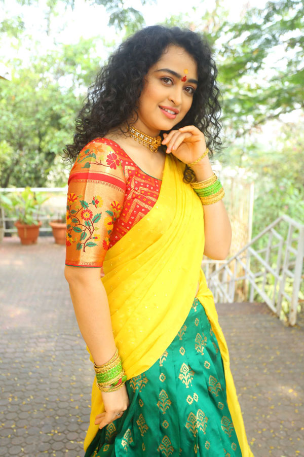 apsara-rani-stills-2-19.jpg