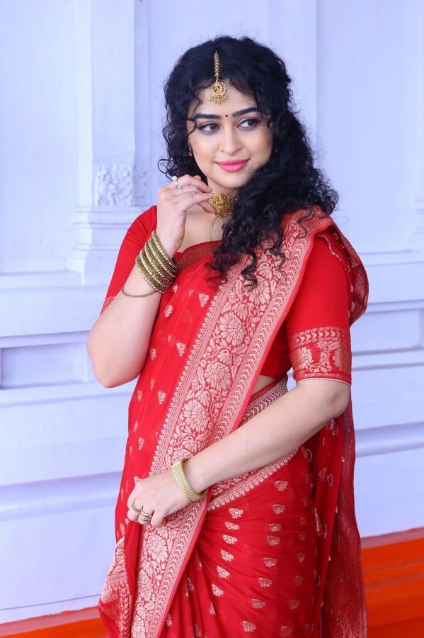 apsara-rani-stills-3-12.jpg