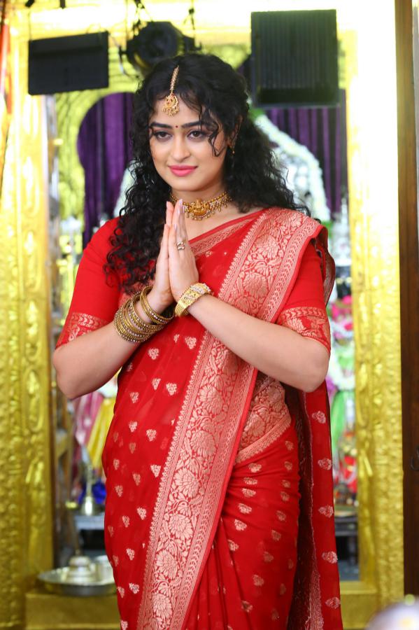 apsara-rani-stills-3-2.jpg