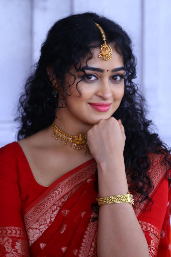 apsara-rani-stills-3-20.jpg