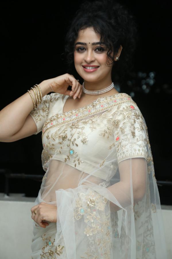 apsara-rani-stills-4-13.jpg
