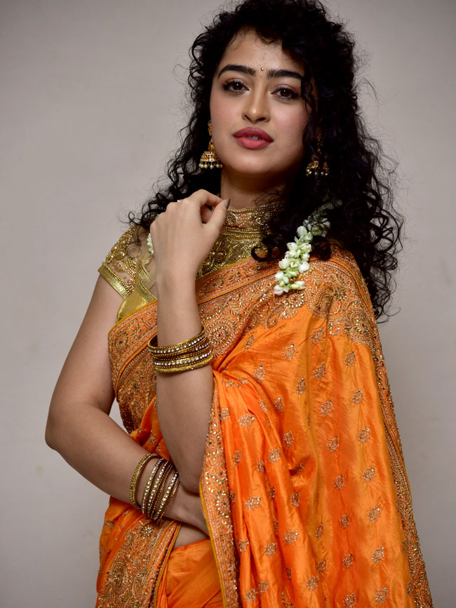 apsara-rani-stills-7.jpg