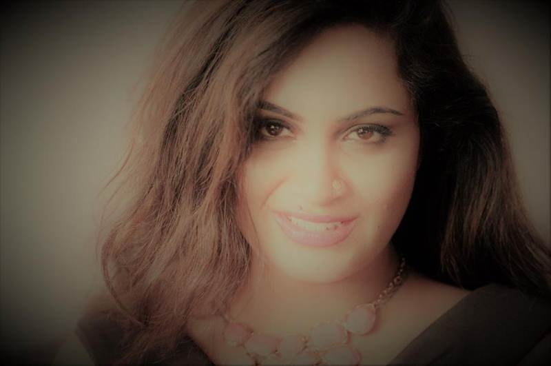 arshi-khan-hot-goa-shoot-24.jpg