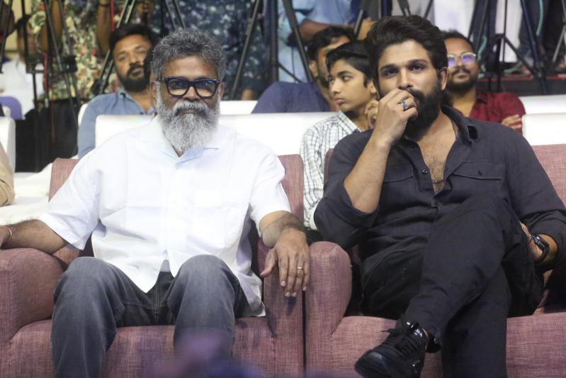 arya-movie-20-years-celebration-10.jpg